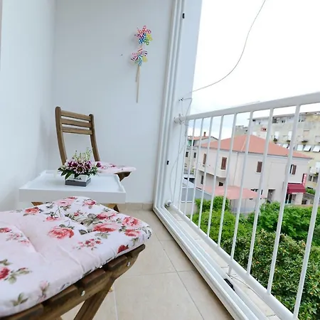 Rocky I Appartamento Zara