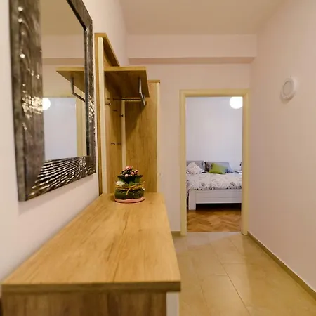 Rocky I Apartman *