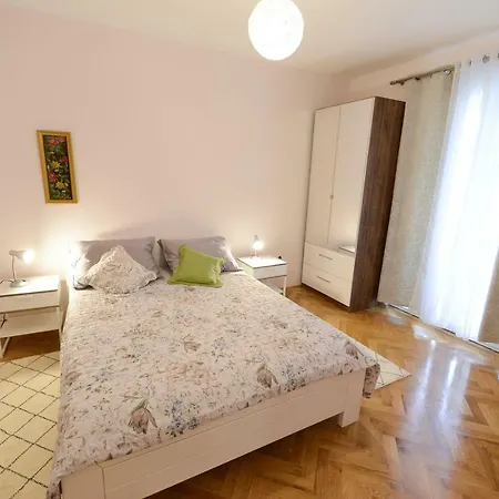 Rocky I Apartamento
