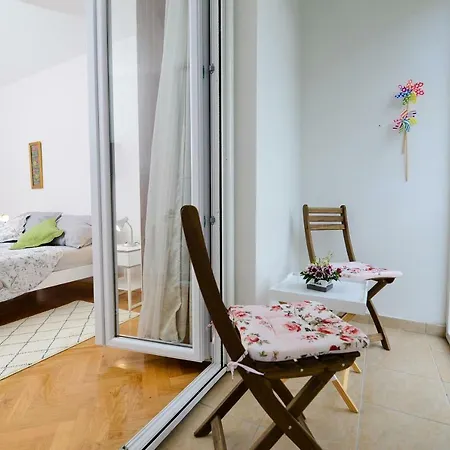 Apartman Deluxe Rocky I With Balcony View Of The Garden *
